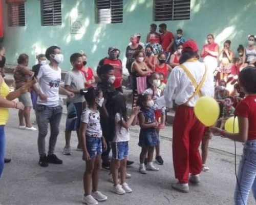 Brigadas artísticas de Granma ponen corazón a Cuba