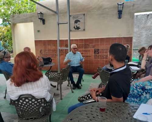 Encuentro con Virgilio López Lemus en la escuela de poesía